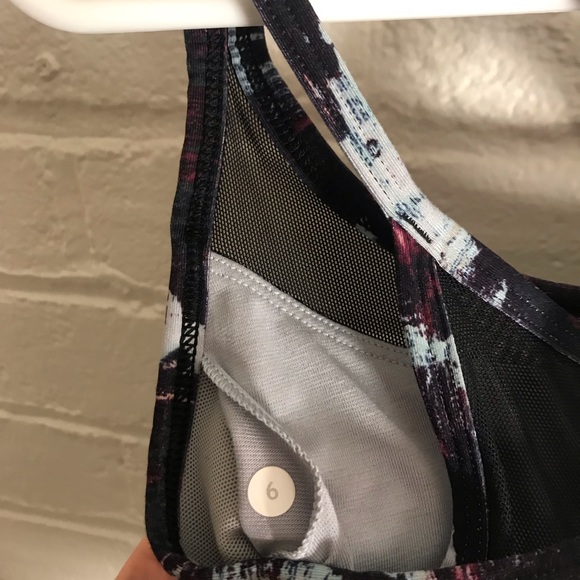 NWOT Lululemon Get Down Bra Sz 6 - Picture 6 of 9